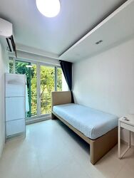 The Esparis (D18), Condominium #602353701